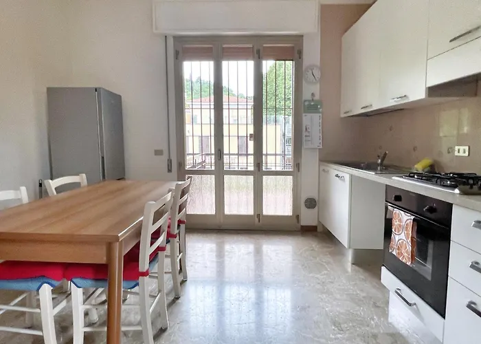 Urnest Nuovo -sasso Marconi アパート *