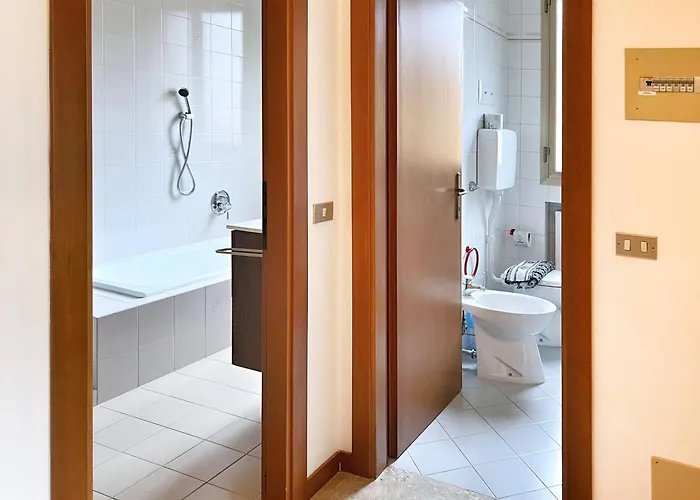 Urnest Nuovo -sasso Marconi アパート